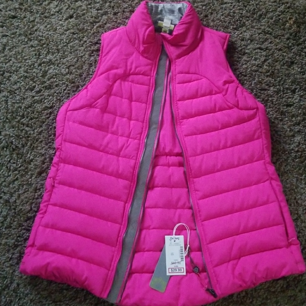 Pink vest nwt!